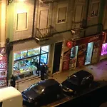 Crescent 호스텔
