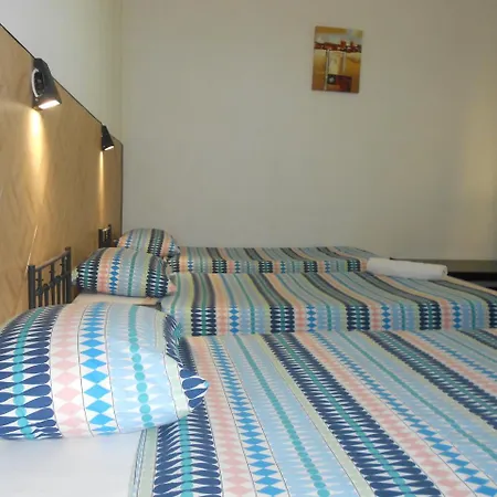 Crescent Albergue