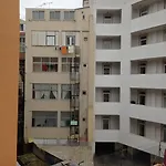 Hostel Crescent