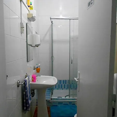 Hostel Crescent