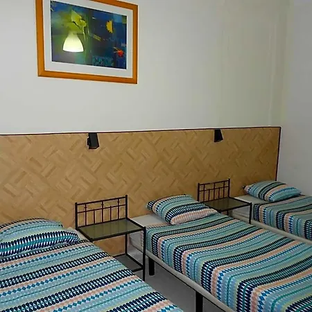 Crescent Hostel