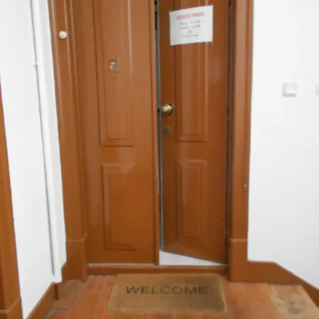 Crescent Hostel Lizbona